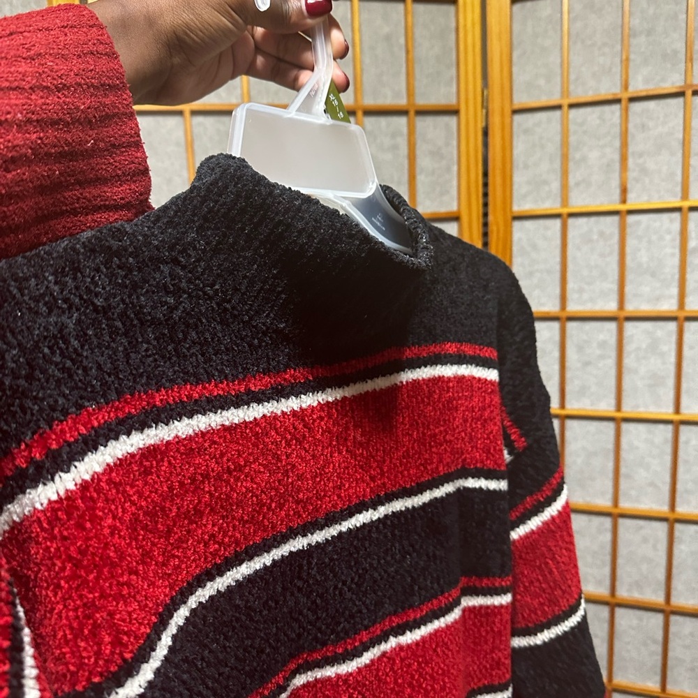 Women’s Long Cozy and Warm Red Black and White Turtle Neck Top